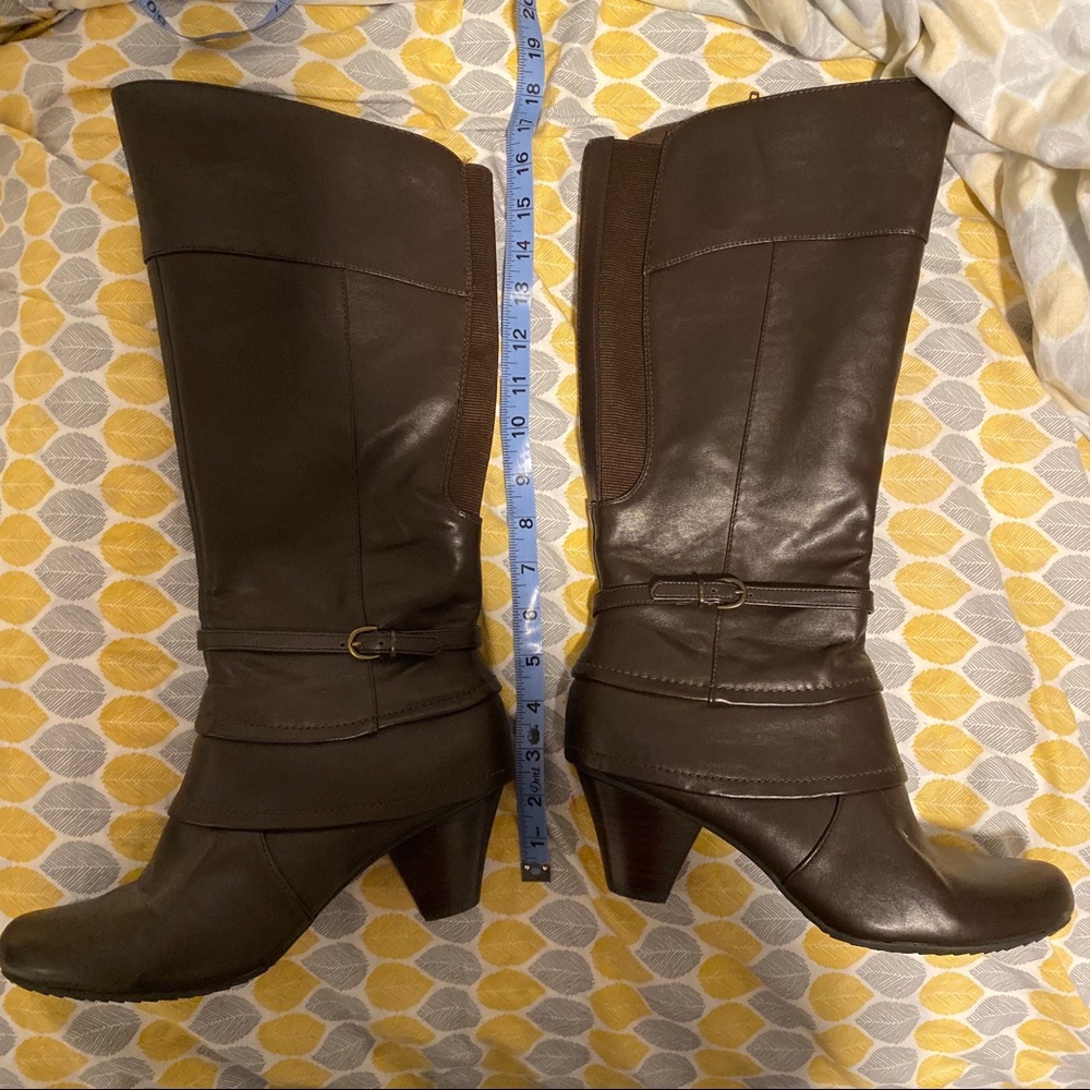 Naturalizer Brown Women’s knee high boots